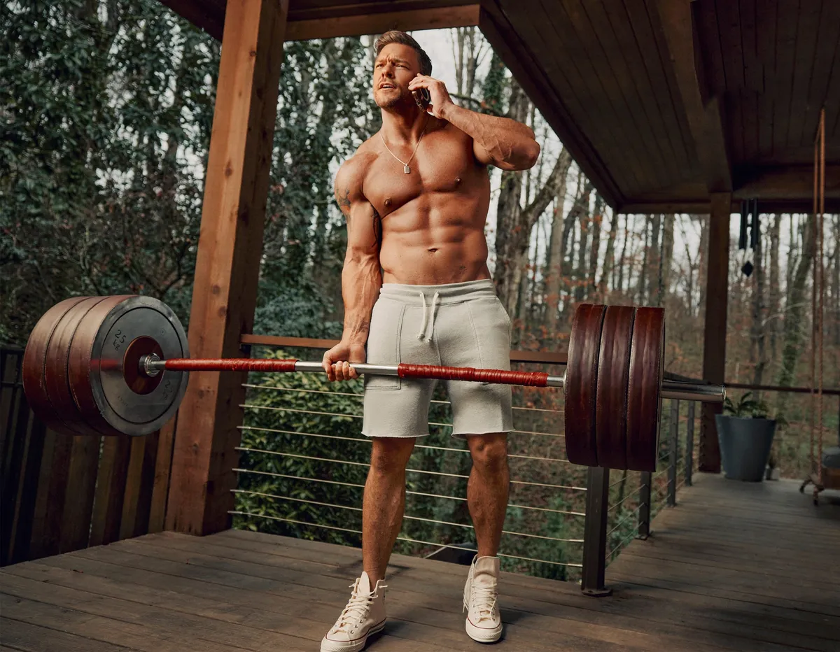 alan ritchson — GB news