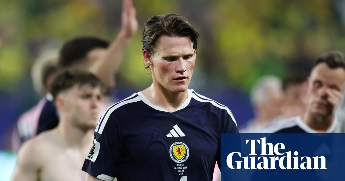 Clarke steps down as Scotland boss after World Cup exit