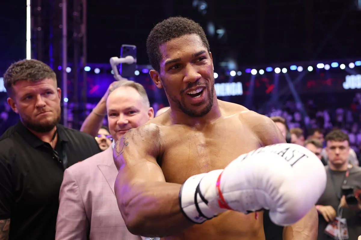 Anthony Joshua vs Kristian Prenga: Briton suffers two knockdowns in first round but wins in second