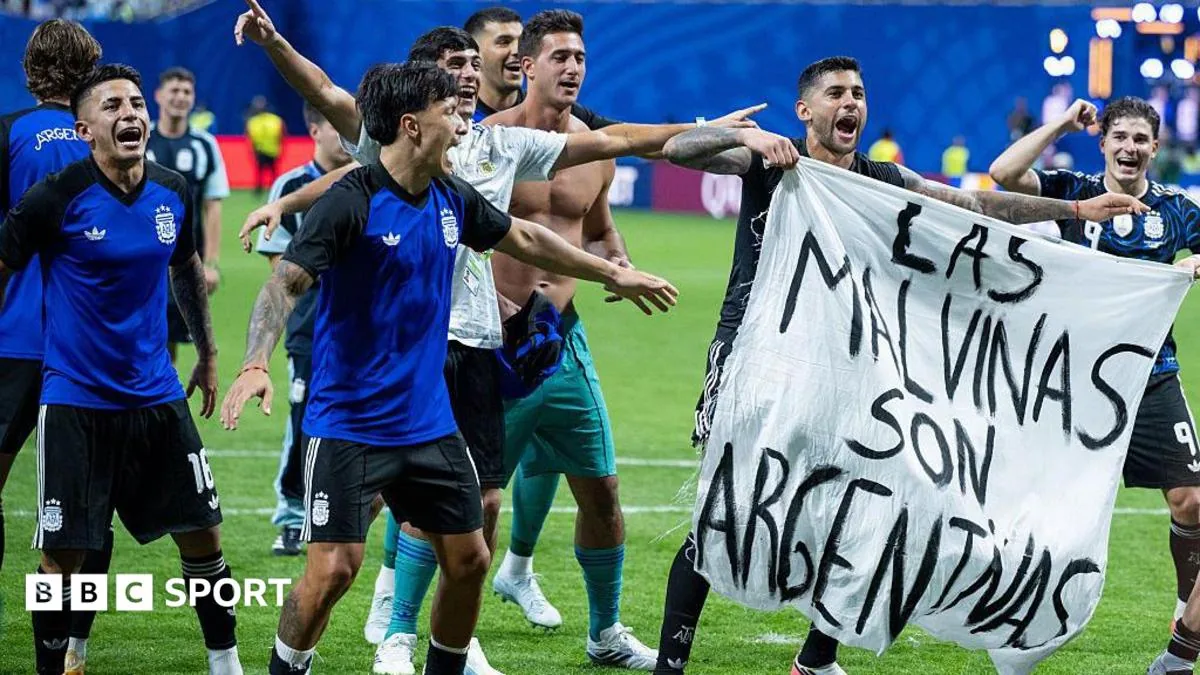 World Cup 2026: Fifa 'assessing reports' after Argentina players hold Falklands banner