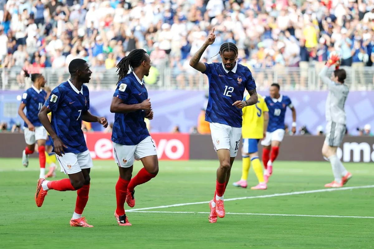 Erling Haaland fires Norway into last 16 with dramatic winner against Côte d’Ivoire