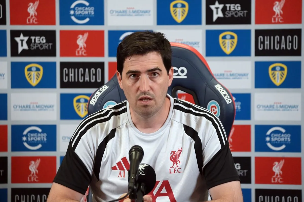 Liverpool head coach Andoni Iraola wants wingers.