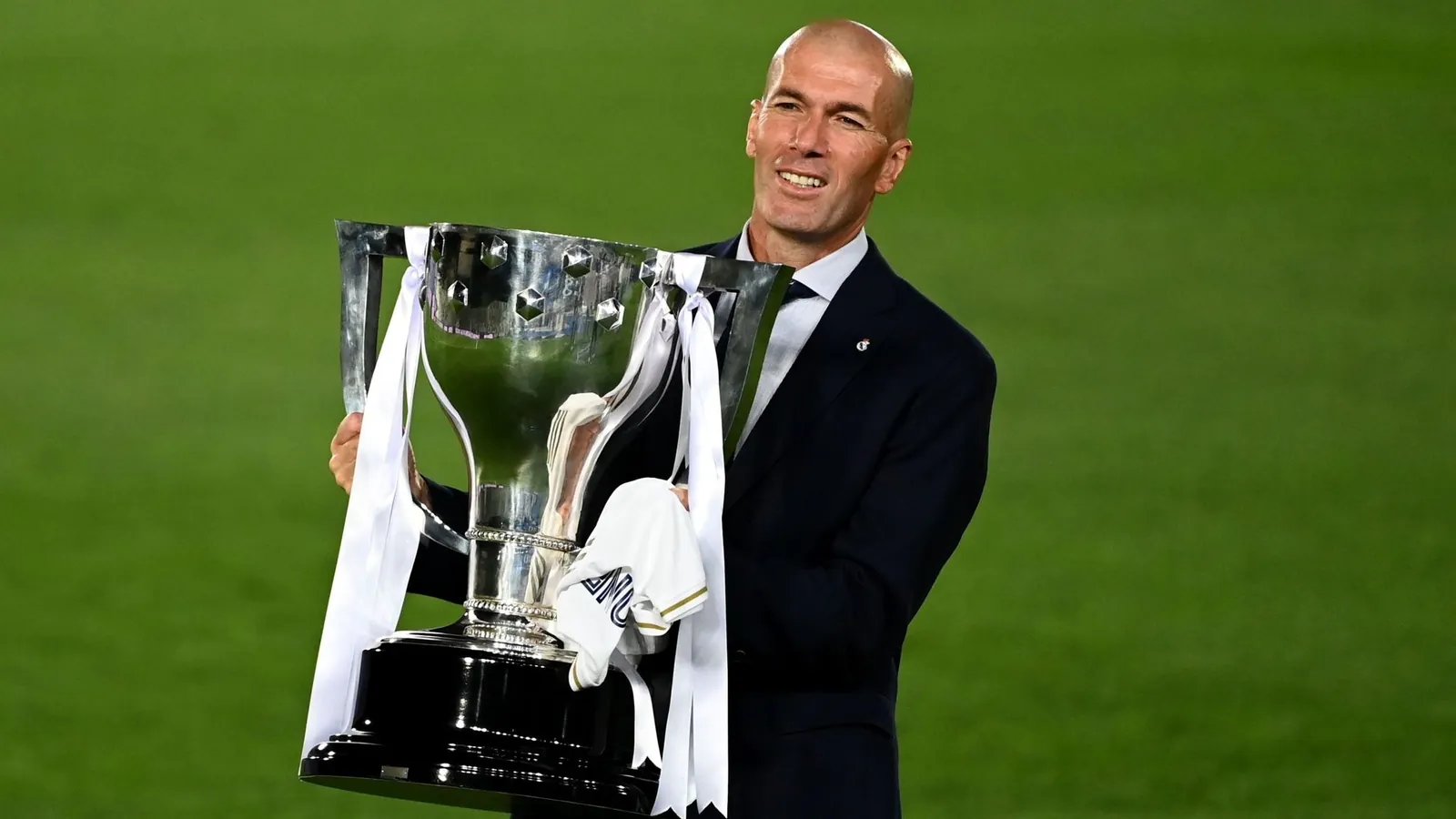 Zidane won lots of trophies with Real Madrid